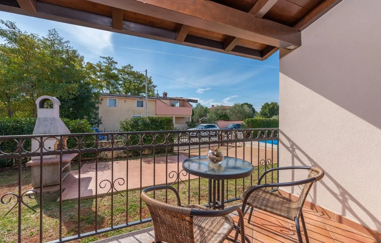 Villa Leonie With Private Pool