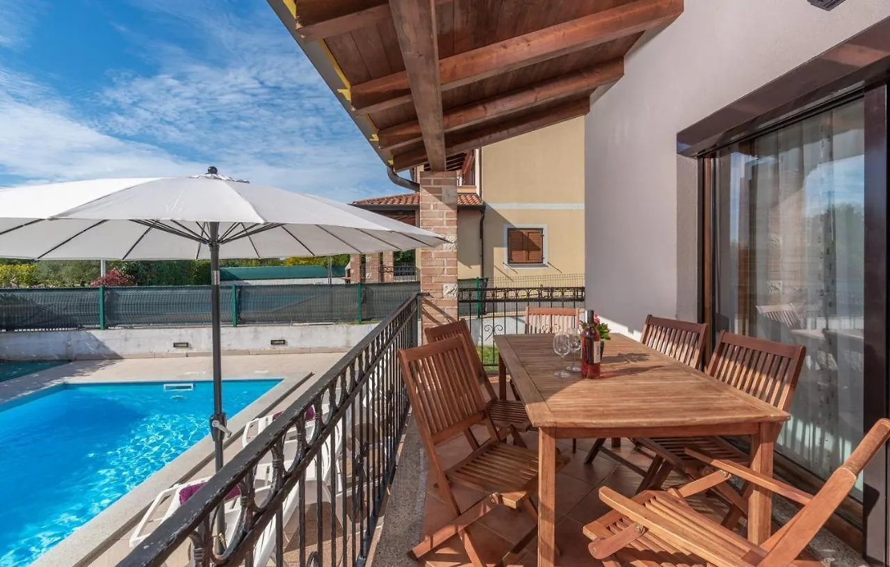 Villa Leonie With Private Pool Croatia